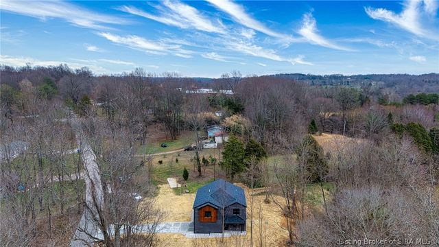 7725 NE Greenbrier Road, Georgetown, IN 47122