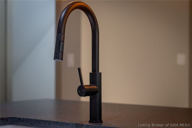 7725 NE Greenbrier Road, Georgetown, IN 47122