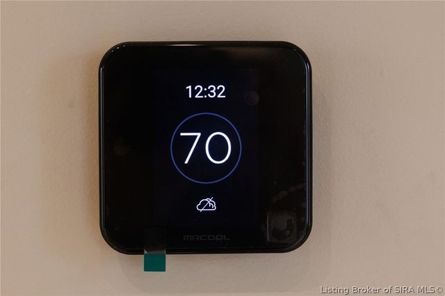 7725 NE Greenbrier Road, Georgetown, IN 47122