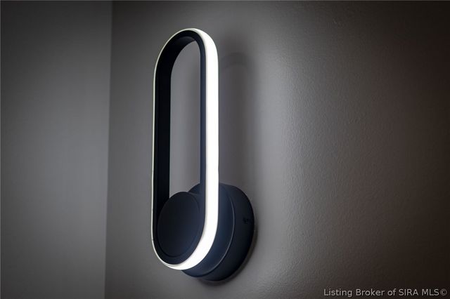 7725 NE Greenbrier Road, Georgetown, IN 47122