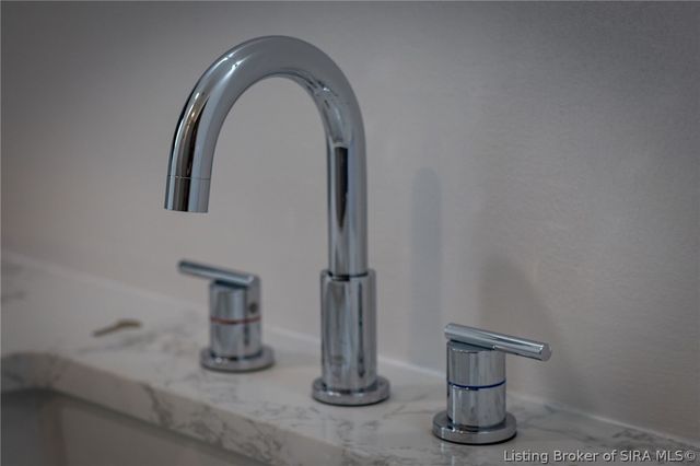 7725 NE Greenbrier Road, Georgetown, IN 47122