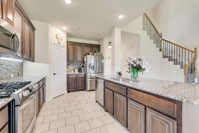 1017 Vista Lane, Desoto, TX 75115