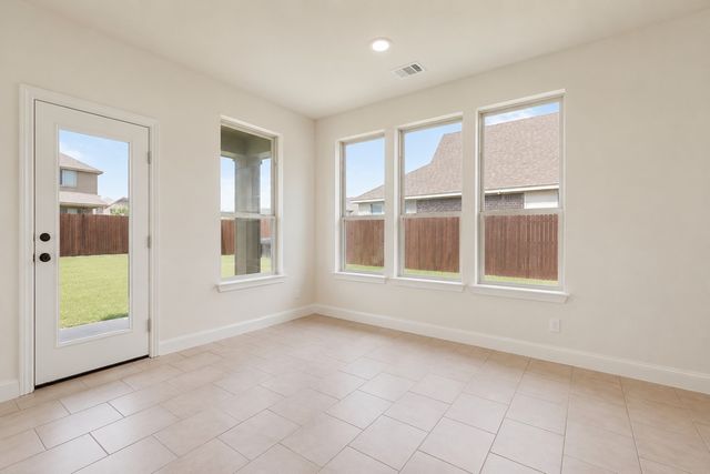 1017 Vista Lane, Desoto, TX 75115