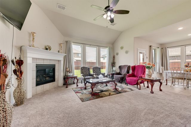 1017 Vista Lane, Desoto, TX 75115