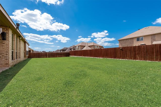 1017 Vista Lane, Desoto, TX 75115