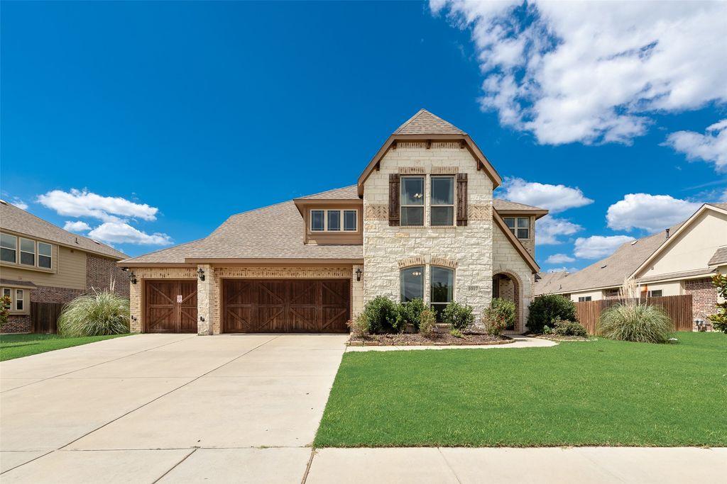 1017 Vista Lane, Desoto, TX 75115