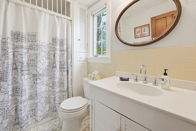 236 Union, Weymouth, MA 02190