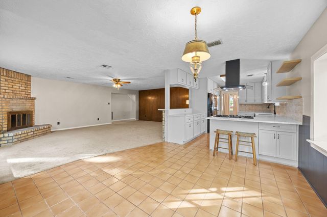 10214 Huntington View Drive, Houston, TX 77099