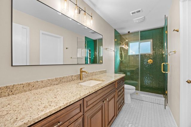 10214 Huntington View Drive, Houston, TX 77099