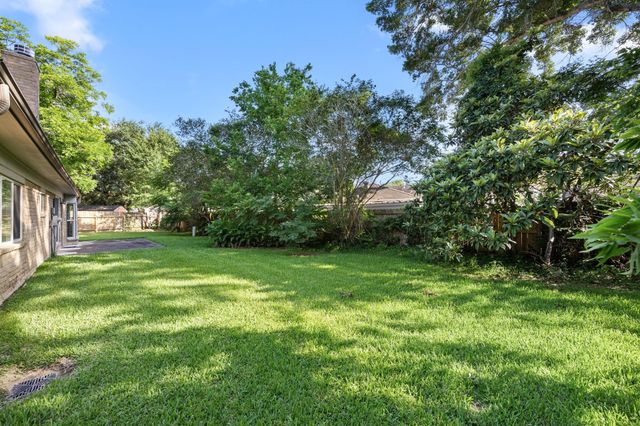 10214 Huntington View Drive, Houston, TX 77099