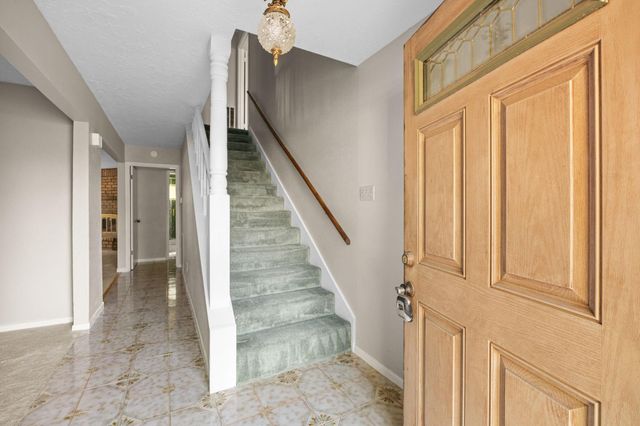 10214 Huntington View Drive, Houston, TX 77099