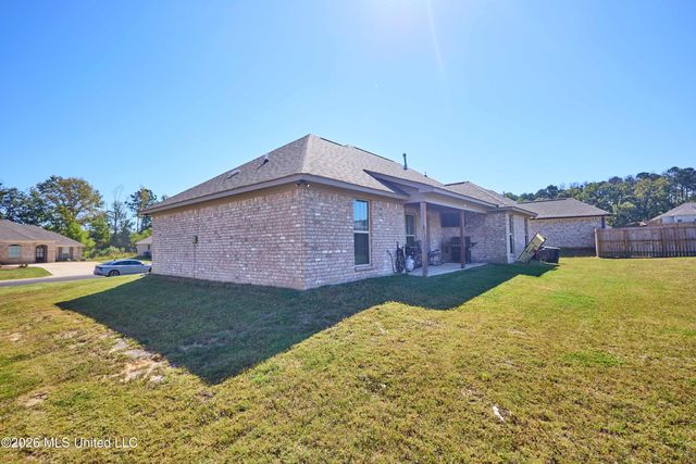 115 Rotherfield Place, Canton, MS 39046