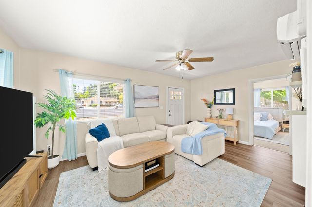 304 Sierra Blvd, Roseville, CA 95678