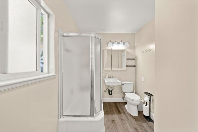 304 Sierra Blvd, Roseville, CA 95678