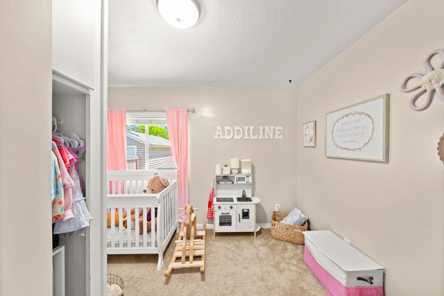 304 Sierra Blvd, Roseville, CA 95678