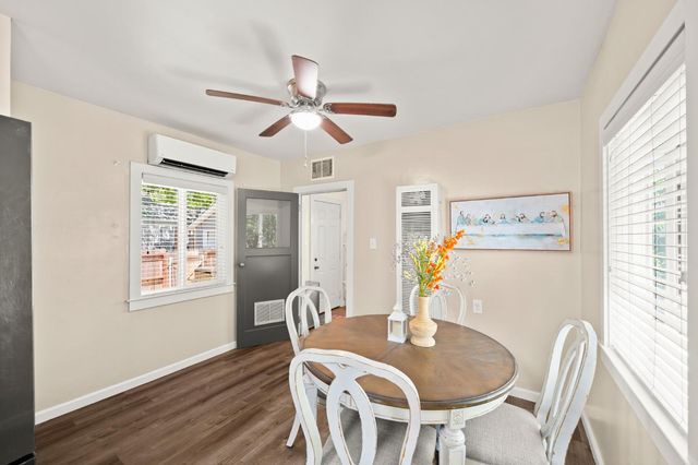 304 Sierra Blvd, Roseville, CA 95678