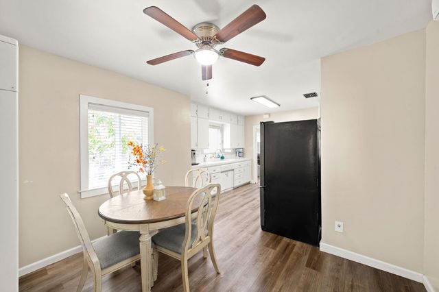 304 Sierra Blvd, Roseville, CA 95678
