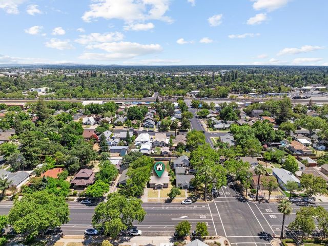 304 Sierra Blvd, Roseville, CA 95678
