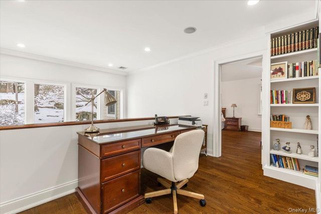 14 Eagles Bluff, Rye Brook, NY 10573