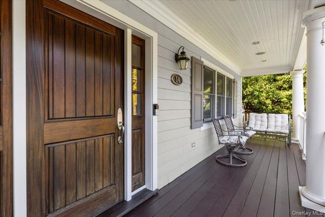 14 Eagles Bluff, Rye Brook, NY 10573