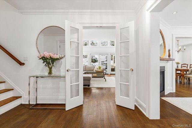 14 Eagles Bluff, Rye Brook, NY 10573