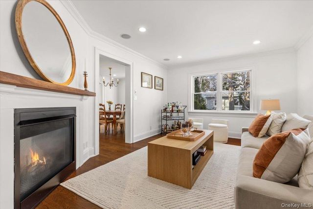 14 Eagles Bluff, Rye Brook, NY 10573