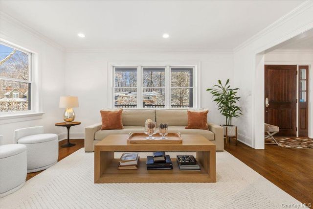 14 Eagles Bluff, Rye Brook, NY 10573