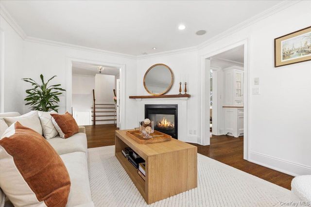 14 Eagles Bluff, Rye Brook, NY 10573