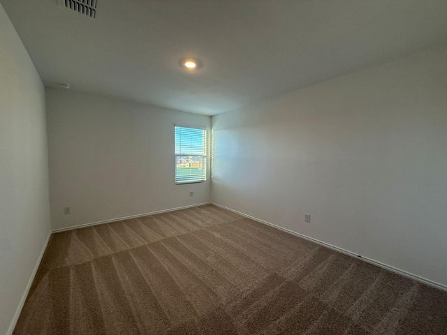 499 Avre LOOP, Kyle, TX 78640