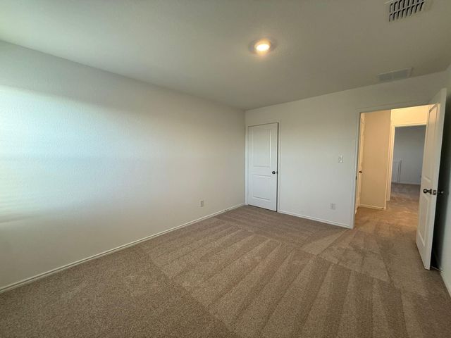 499 Avre LOOP, Kyle, TX 78640