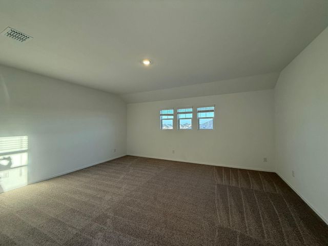 499 Avre LOOP, Kyle, TX 78640