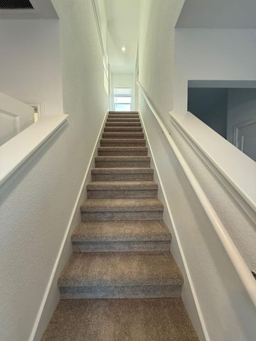 499 Avre LOOP, Kyle, TX 78640