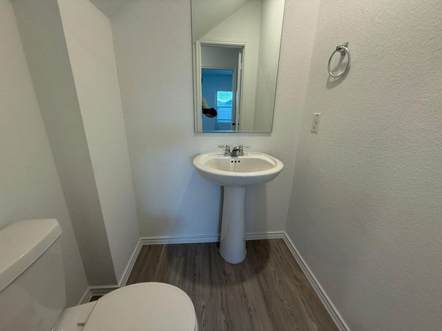 499 Avre LOOP, Kyle, TX 78640