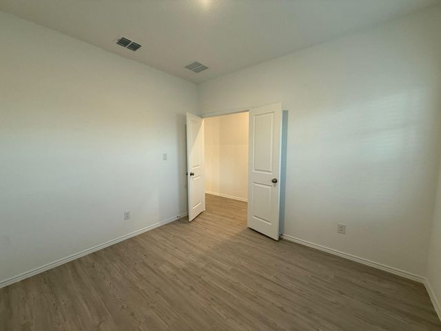 499 Avre LOOP, Kyle, TX 78640