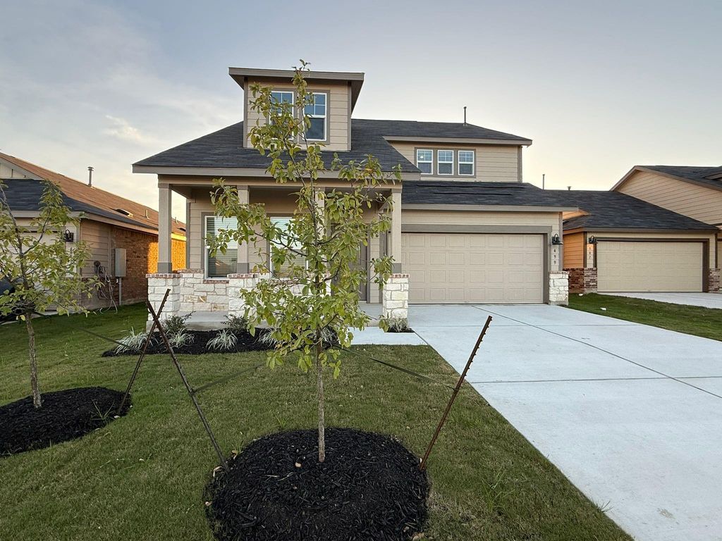 499 Avre LOOP, Kyle, TX 78640