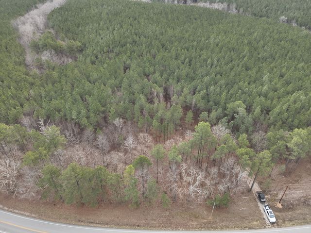 3105 Waynesboro Hwy, Hohenwald, TN 38462