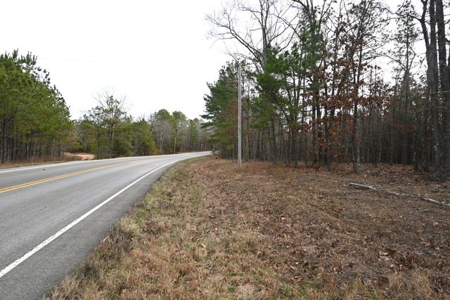 3105 Waynesboro Hwy, Hohenwald, TN 38462