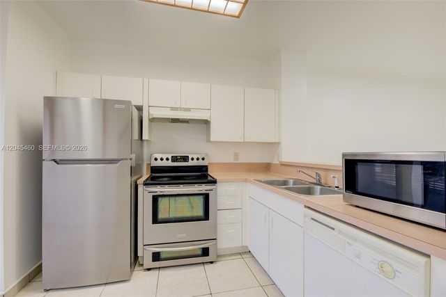 728 SW 122nd Ave 0, Pembroke Pines, FL 33025