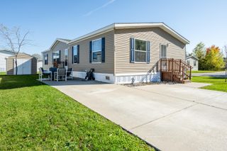 11159 Red Arrow Hwy 278, Lake Charter Twp, MI 49106