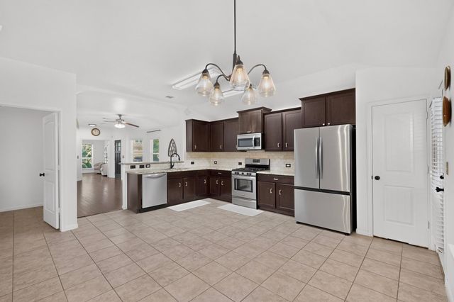 671 Tumlinson Fort WAY, Round Rock, TX 78664