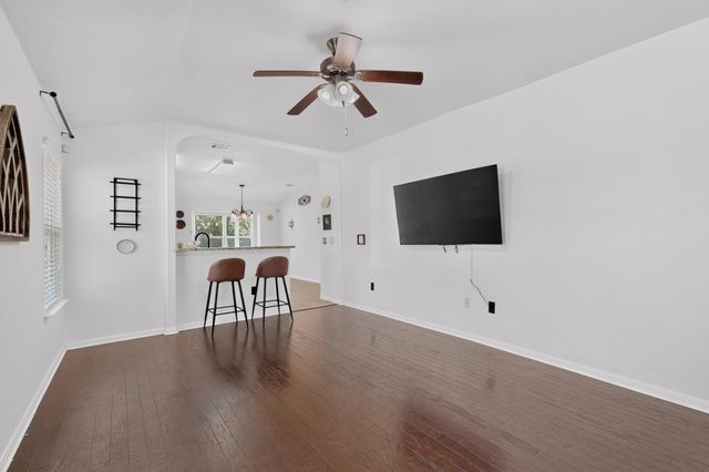 671 Tumlinson Fort WAY, Round Rock, TX 78664
