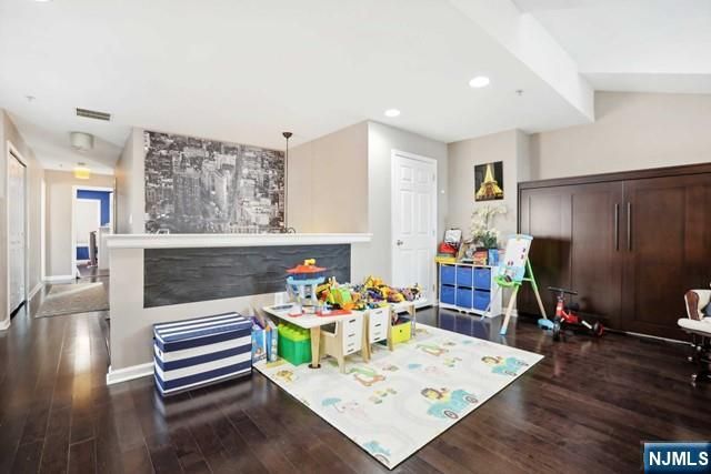 80 Lydia Drive, Guttenberg, NJ 07093