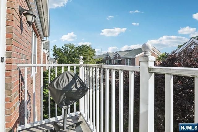 80 Lydia Drive, Guttenberg, NJ 07093