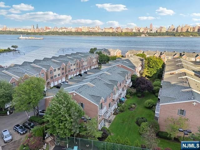 80 Lydia Drive, Guttenberg, NJ 07093