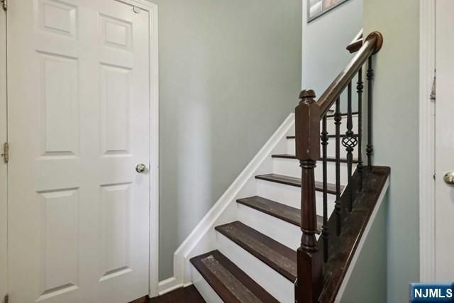 80 Lydia Drive, Guttenberg, NJ 07093