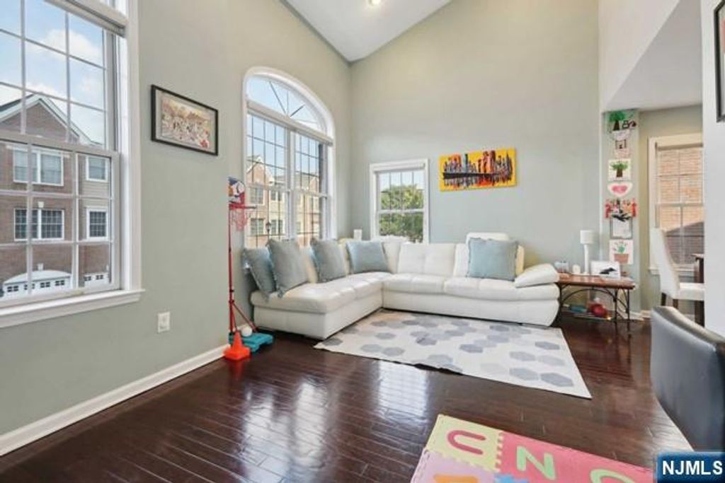 80 Lydia Drive, Guttenberg, NJ 07093