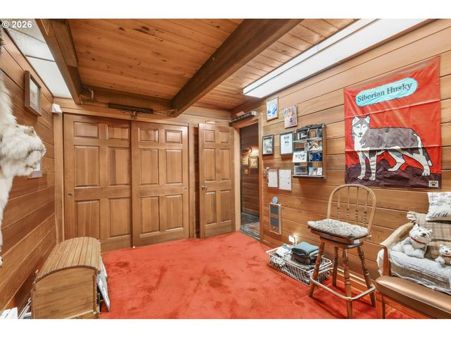 15202 WASHOUGAL RIVER Rd, Washougal, WA 98671