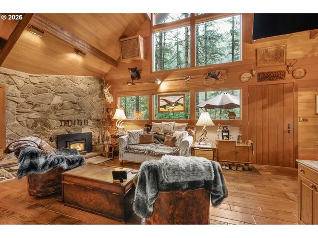 15202 WASHOUGAL RIVER Rd, Washougal, WA 98671