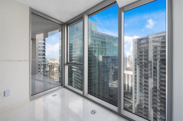 300 Biscayne Blvd Way 3709w, Miami, FL 33131