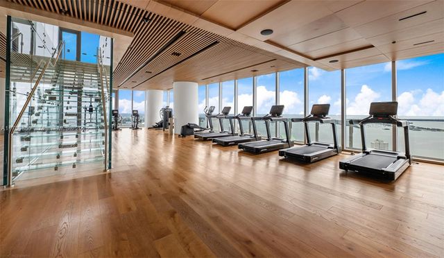 300 Biscayne Blvd Way 3709w, Miami, FL 33131